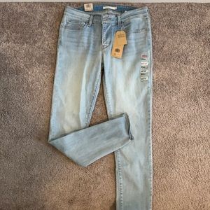 Levi Skinny Jeans